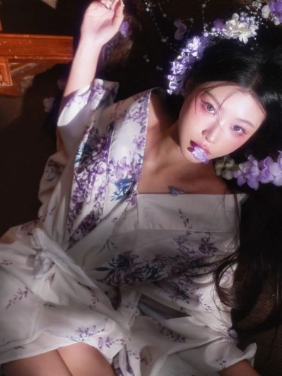 Traditional Japanese Kimono Wo - огляд і ціна Photography Vintage