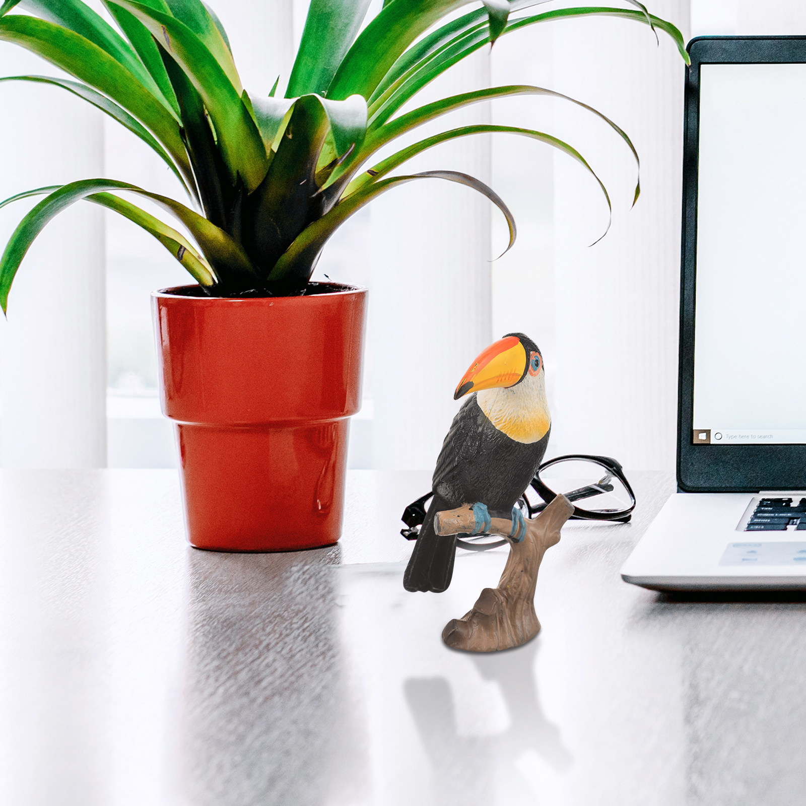 Realistic PVC Toucan Statue Si - огляд і ціна Photography Simulator